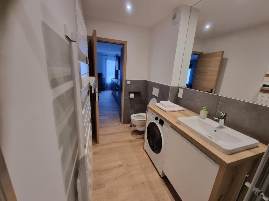 Superbe T2 Climatise, Idealement Situe Apartment